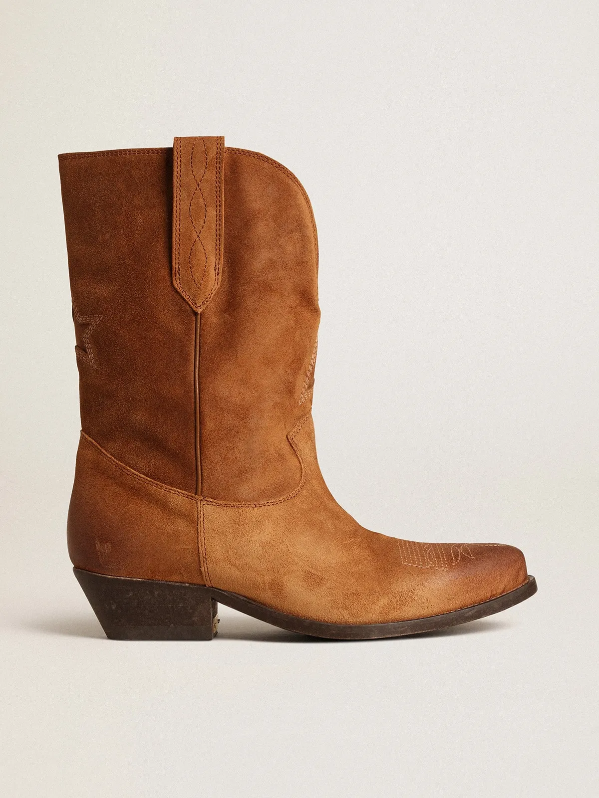 Bottes basses Wish Star en daim couleur cognac avec étoile incrustée | Golden Goose