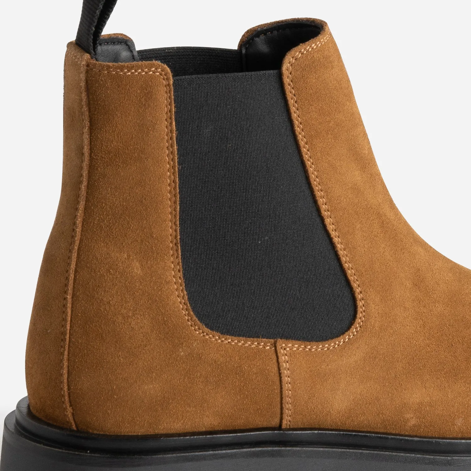 Chelsea boots beige foncé en cuir velours - Boots Homme | ERAM