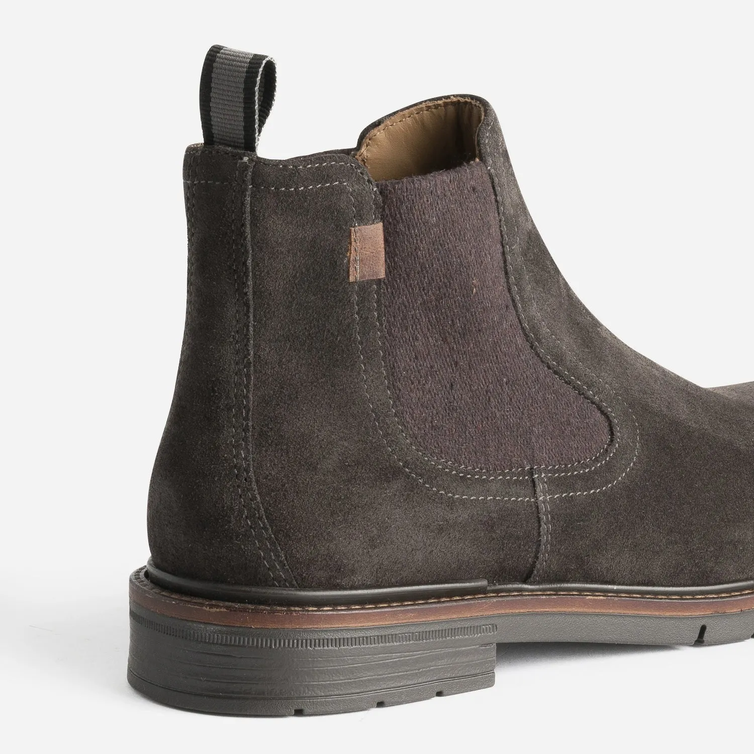 Chelsea boots marron foncé en cuir velours - Boots Homme | ERAM